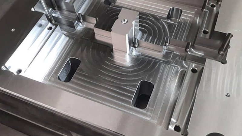 成都汽车塑胶模具定制：揭秘其核心工艺与选型要点**