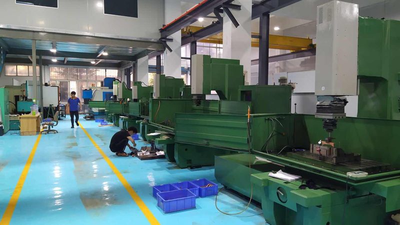 精密模具常见规格尺寸解析：揭秘模具制造的关键参数