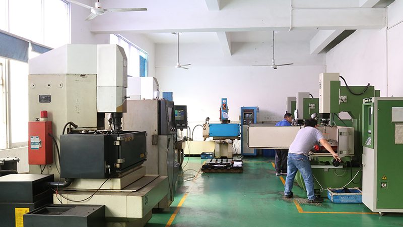 双色模具：广东制造如何引领行业潮流